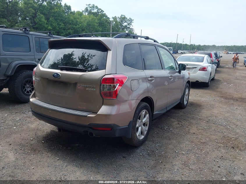 2014 Subaru Forester VIN JF2SJAHC3EH496139 IAAI salvage auction — NORMAL WEAR, Clear (District Of Columbia), sold $25 on 2026-07-29 (photo 4)