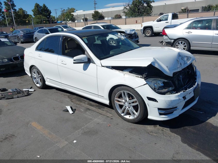 2013 Mercedes-benz C-klasse VIN WDDGF4HB3DR282376 IAAI salvage auction — NORMAL WEAR, Clear - Dealer Only (California), sold $25 on 2026-07-29 (photo 1)