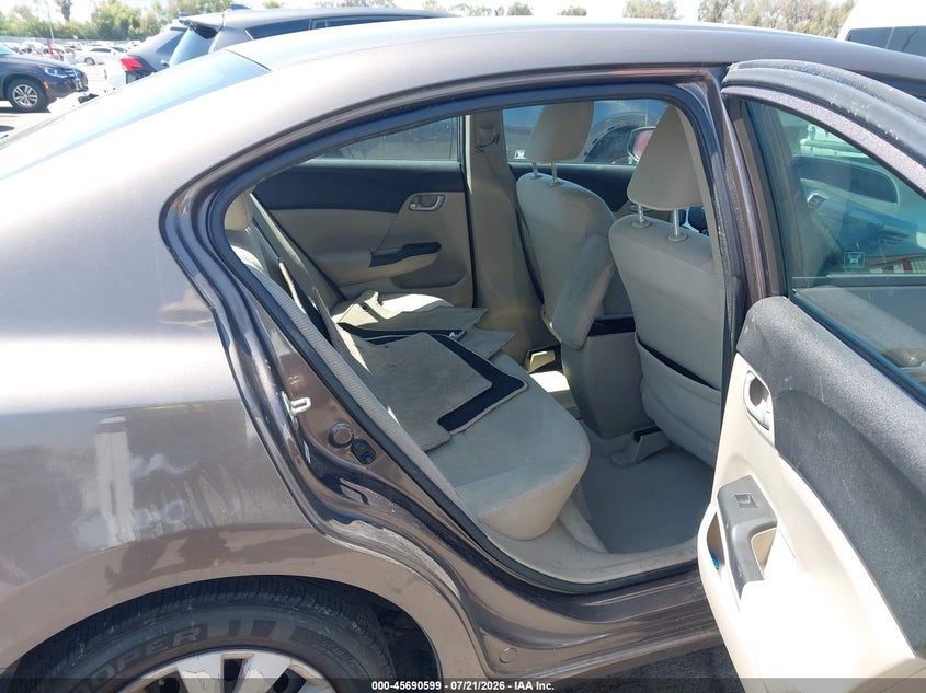 2012 Honda Civic VIN 2HGFB2F53CH548353 IAAI salvage auction — NORMAL WEAR, Clear - Dealer Only (California), sold $25 on 2026-07-24 (photo 8)
