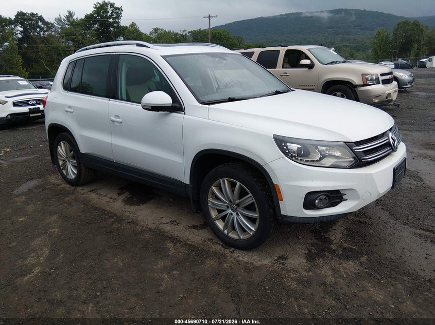 2016 Volkswagen Tiguan VIN WVGBV7AX1GW539549 IAAI salvage auction — NORMAL WEAR, Clear (New Jersey), sold $1,850 on 2026-07-23 (photo 1)