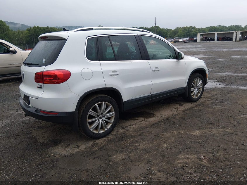 2016 Volkswagen Tiguan VIN WVGBV7AX1GW539549 IAAI salvage auction — NORMAL WEAR, Clear (New Jersey), sold $1,850 on 2026-07-23 (photo 4)