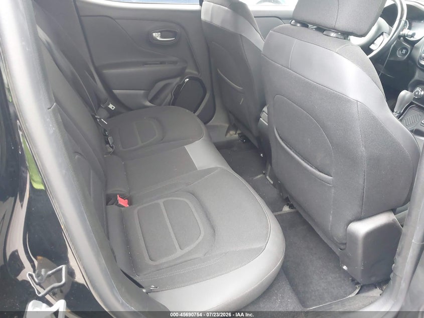2017 Jeep Renegade VIN ZACCJABB4HPF77621 IAAI salvage auction — NORMAL WEAR, Repossession Paperwork (Georgia), sold $3,000 on 2026-08-19 (photo 8)