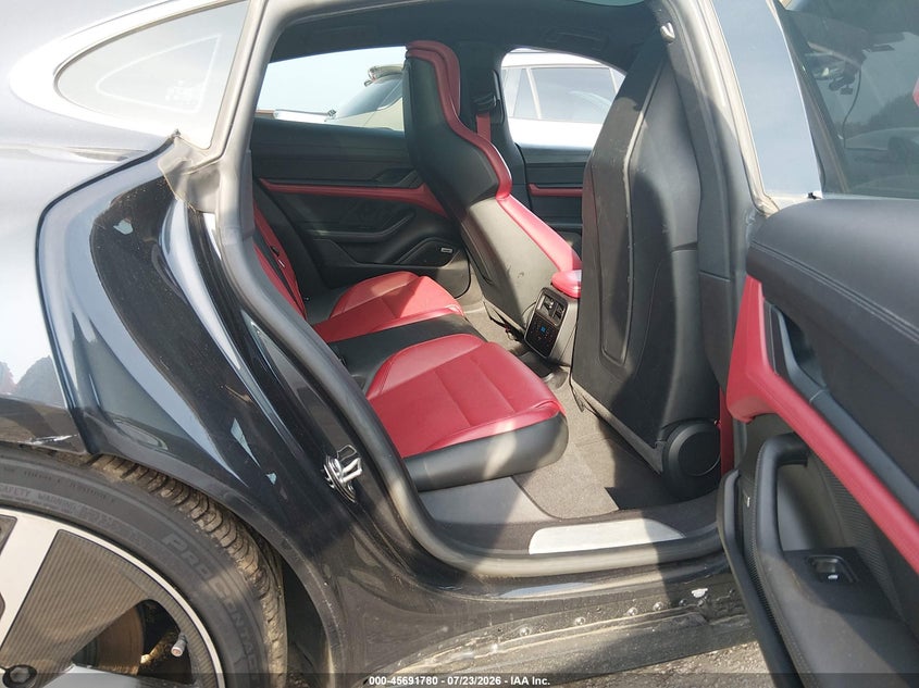 2022 Porsche Taycan VIN WP0AB2Y16NSA44333 IAAI salvage auction — LEFT FRONT, Salvage Title, sold $42,000 on 2026-10-01 (photo 8)