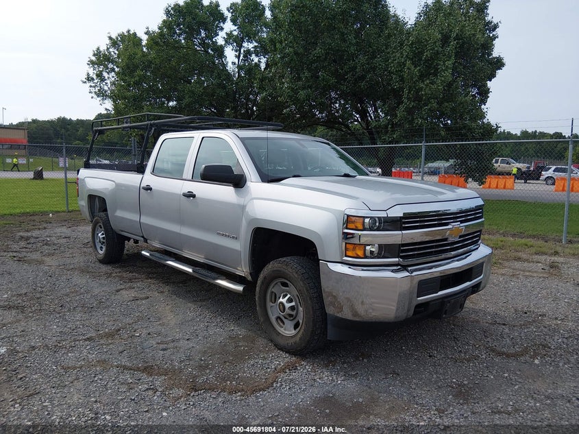 2018 Chevrolet Silverado VIN 1GC1CUEG3JF240604 — IAAI salvage auction photo