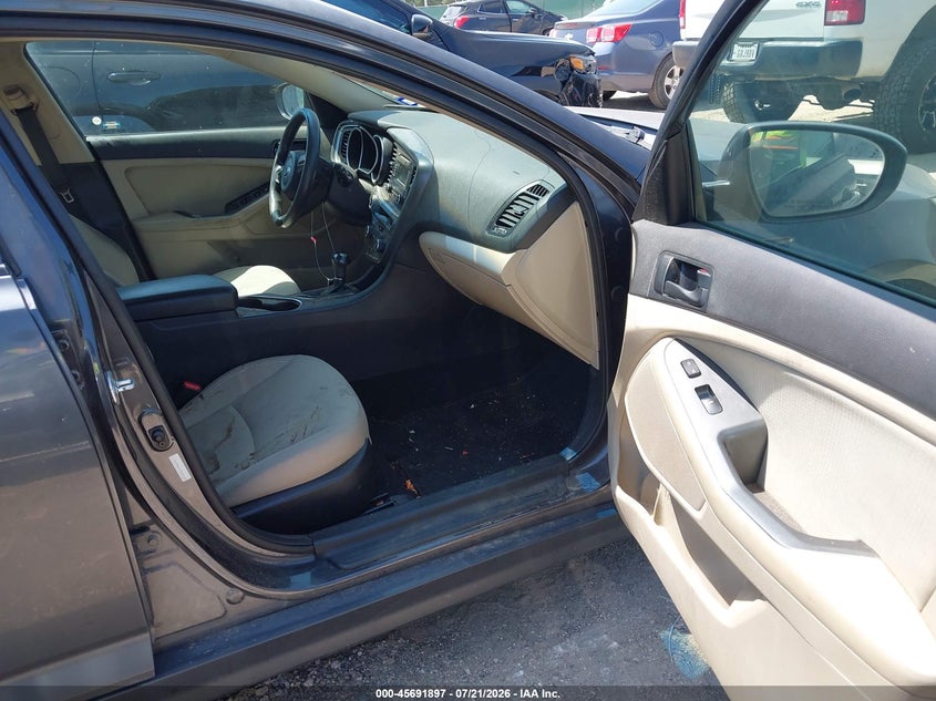 2015 Kia Optima VIN 5XXGM4A71FG507678 IAAI salvage auction — NORMAL WEAR, Salvage Title, sold $25 on 2026-07-29 (photo 5)