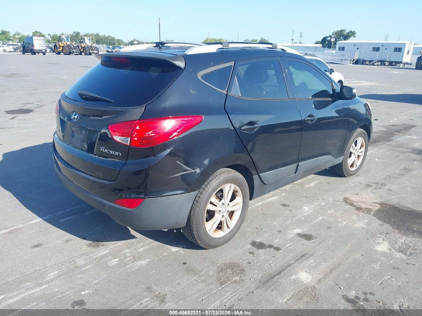 2012 Hyundai Tucson VIN KM8JU3AC8CU467839 IAAI salvage auction — NORMAL WEAR, Clear (Florida), sold $1,150 on 2026-07-29 (photo 4)