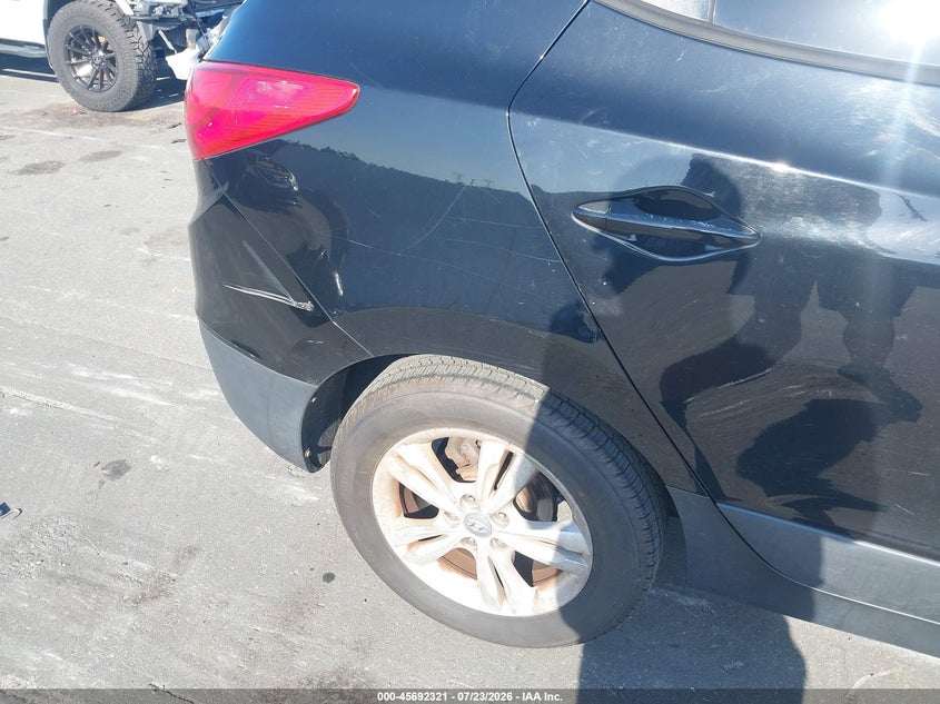 2012 Hyundai Tucson VIN KM8JU3AC8CU467839 IAAI salvage auction — NORMAL WEAR, Clear (Florida), sold $1,150 on 2026-07-29 (photo 6)