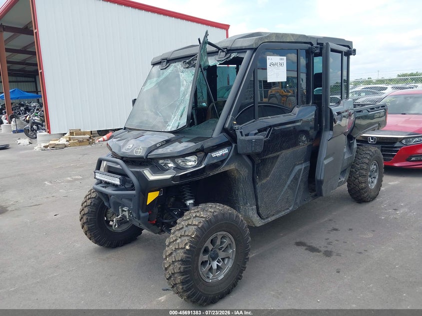 2023 Can-am/ brp Traxter VIN 3JBUUAX40PK002762 IAAI salvage auction — LEFT & RIGHT, Salvage Title, sold $9,950 on 2026-08-18 (photo 2)