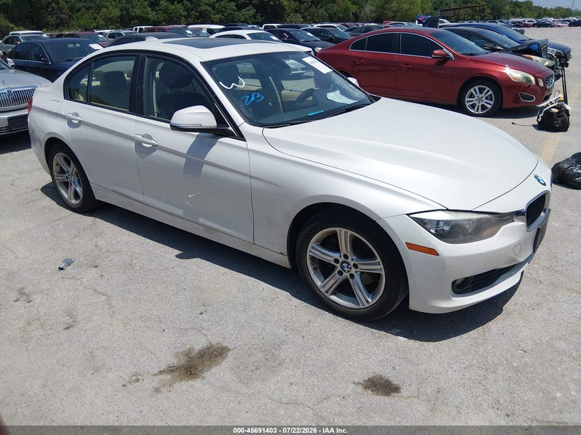 2013 BMW 3 series VIN WBA3B1C50DF461817 IAAI salvage auction — NORMAL WEAR, Original (Texas), sold $1,750 on 2026-08-10 (photo 1)