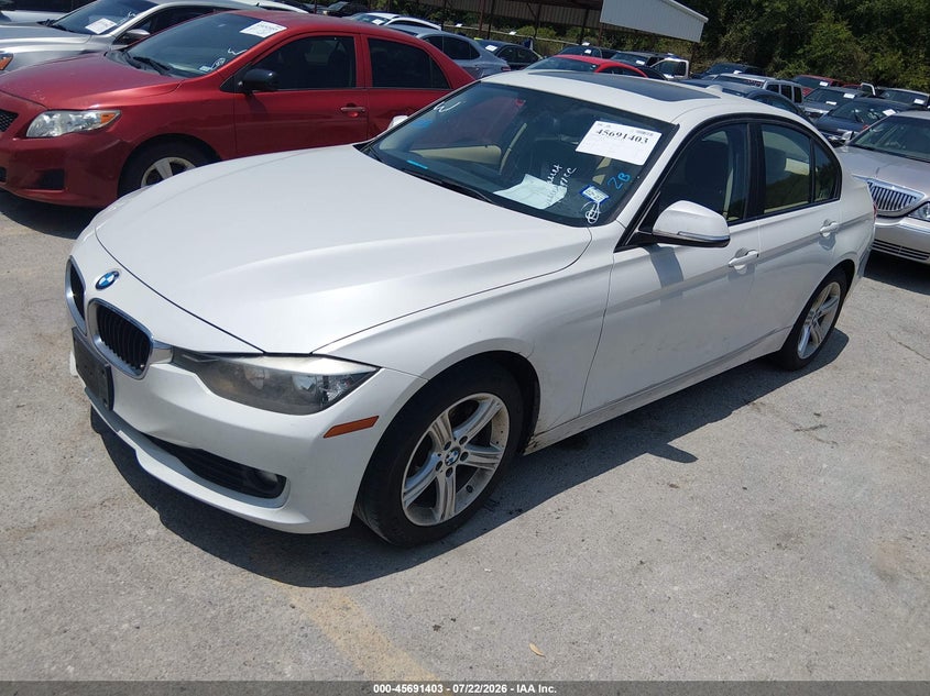 2013 BMW 3 series VIN WBA3B1C50DF461817 IAAI salvage auction — NORMAL WEAR, Original (Texas), sold $1,750 on 2026-08-10 (photo 2)