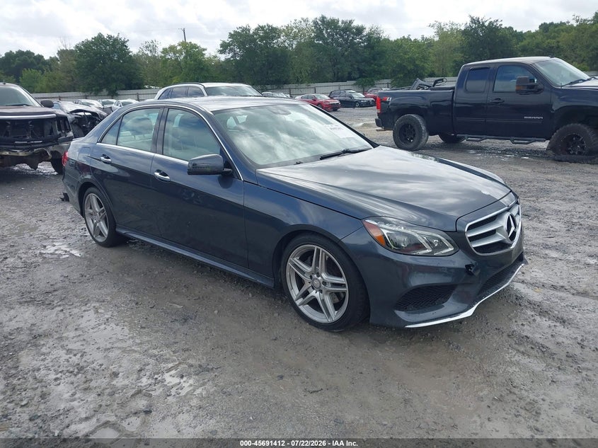 2014 Mercedes-benz E-klasse VIN WDDHF5KB5EA885364 IAAI salvage auction — LEFT REAR, Salvage Title, sold $3,150 on 2026-08-20 (photo 1)