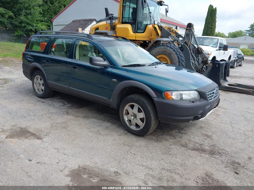 2002 Volvo V70 VIN YV1SZ58D121053073 IAAI salvage auction — NORMAL WEAR, Original (Maine), sold $25 on 2026-07-27 (photo 1)