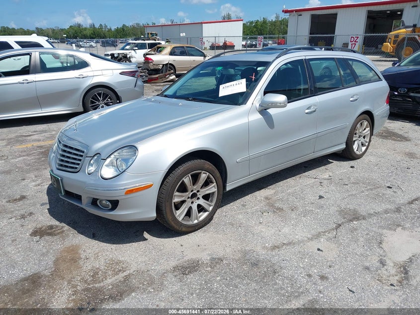 2009 Mercedes-benz E-class VIN WDBUH87X19B419731 IAAI salvage auction — NORMAL WEAR, Clear (Michigan), sold $425 on 2026-08-24 (photo 2)