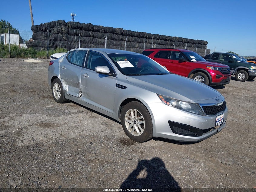 2011 Kia Optima VIN KNAGM4A77B5128180 IAAI salvage auction — REAR END, Salvage (Pennsylvania), sold $450 on 2026-07-31 (photo 1)