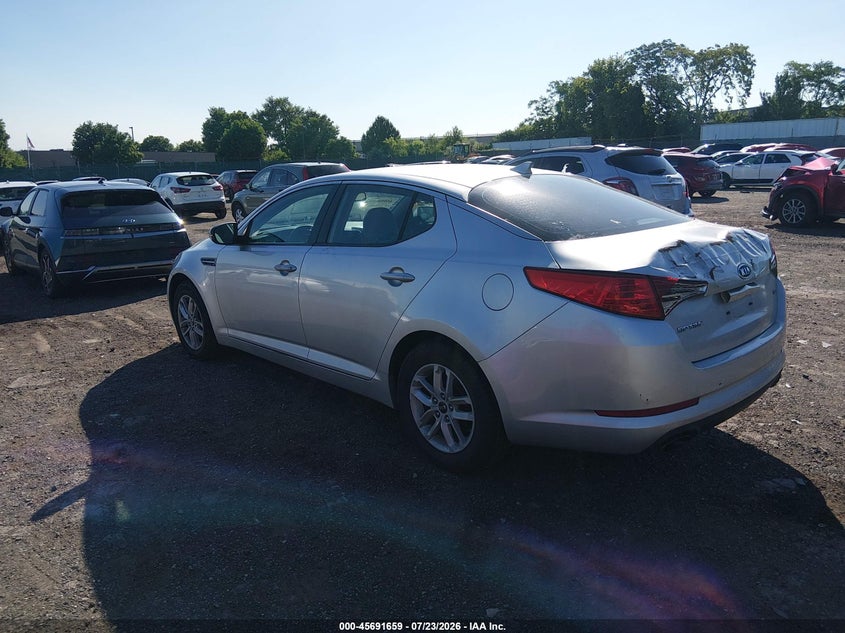 2011 Kia Optima VIN KNAGM4A77B5128180 IAAI salvage auction — REAR END, Salvage (Pennsylvania), sold $450 on 2026-07-31 (photo 3)