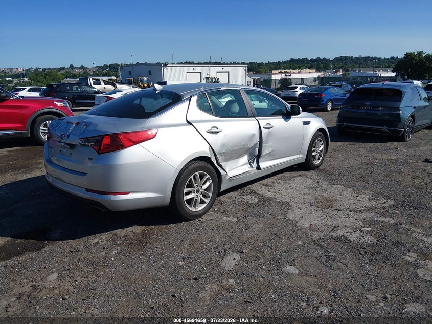 2011 Kia Optima VIN KNAGM4A77B5128180 IAAI salvage auction — REAR END, Salvage (Pennsylvania), sold $450 on 2026-07-31 (photo 4)