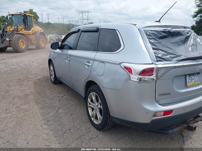 2014 Mitsubishi Outlander VIN JA4JZ4AX3EZ006871 IAAI salvage auction — NORMAL WEAR, Clear (Pennsylvania), sold $475 on 2026-07-31 (photo 3)