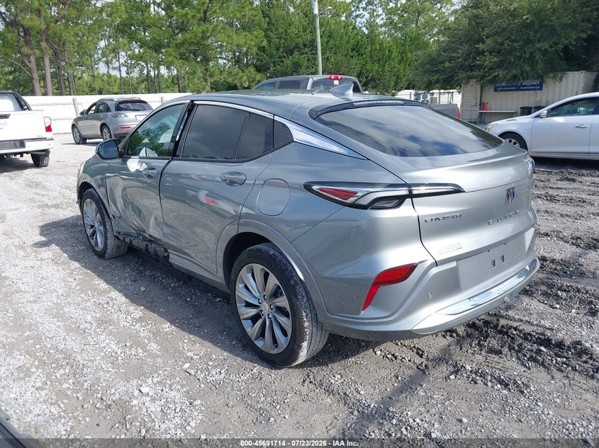 2026 Buick Envista VIN KL47LCEPXTB091777 IAAI salvage auction — SIDE, Salvage Title, sold $7,000 on 2026-08-25 (photo 3)