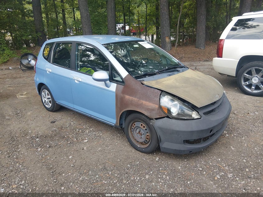 2008 Honda Fit VIN JHMGD38438S002352 IAAI salvage auction — NORMAL WEAR, Clear (Virginia), sold $300 on 2026-07-28 (photo 1)