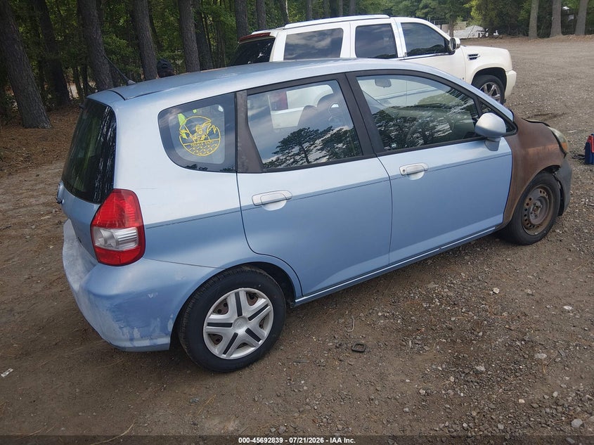 2008 Honda Fit VIN JHMGD38438S002352 IAAI salvage auction — NORMAL WEAR, Clear (Virginia), sold $300 on 2026-07-28 (photo 4)