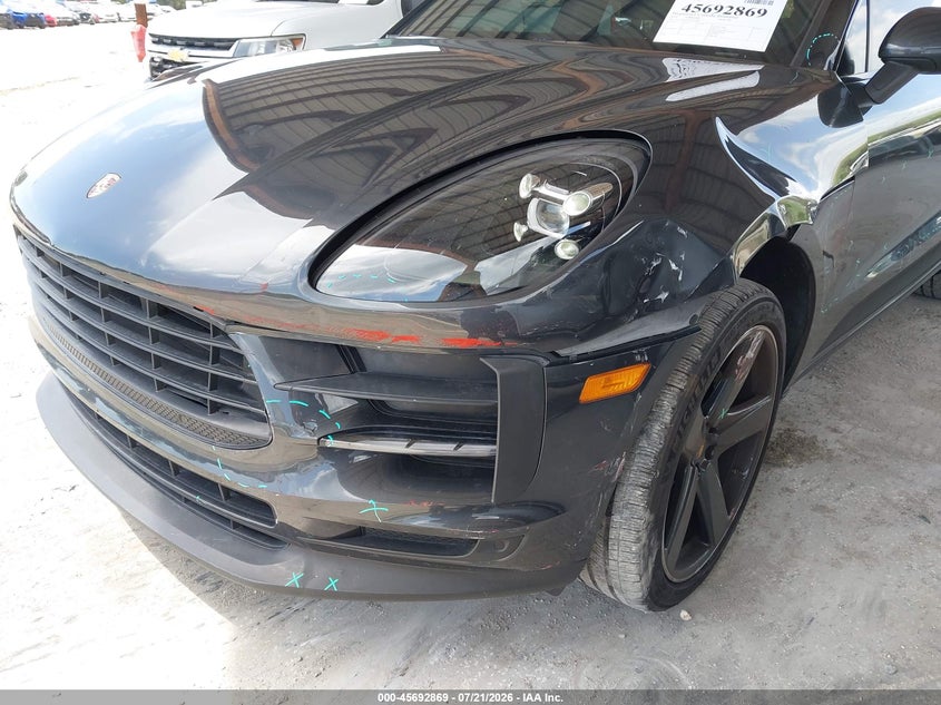 2019 Porsche Macan VIN WP1AA2A59KLB07121 IAAI salvage auction — FRONT END, Rebuildable (Florida), sold $16,700 on 2026-08-18 (photo 6)