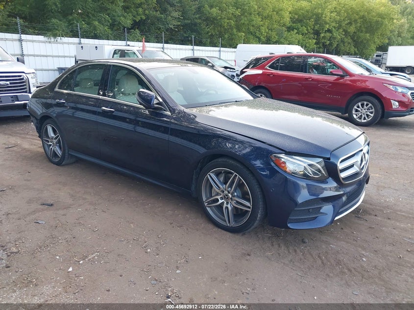 2019 Mercedes-benz E-klasse VIN WDDZF4KBXKA674557 IAAI salvage auction — REAR END, Salvage Title, sold $12,700 on 2026-08-17 (photo 1)