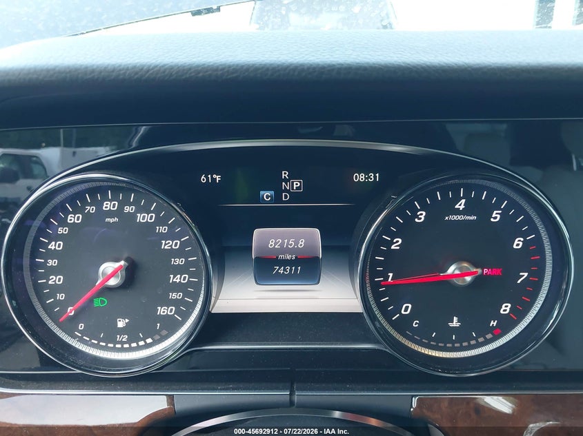 2019 Mercedes-benz E-klasse VIN WDDZF4KBXKA674557 IAAI salvage auction — REAR END, Salvage Title, sold $12,700 on 2026-08-17 (photo 7)