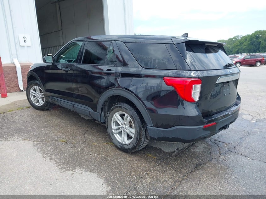 2022 Ford Explorer VIN 1FMSK8BB6NGB54562 IAAI salvage auction — SIDE, SF97 (Kansas), sold $4,050 on 2026-10-09 (photo 3)
