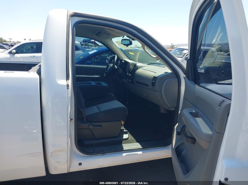 2007 Chevrolet Silverado 1500 VIN 1GCEC14C47Z580463 IAAI salvage auction — LEFT & RIGHT, Salvage (Arizona), sold $2,700 on 2026-08-03 (photo 5)