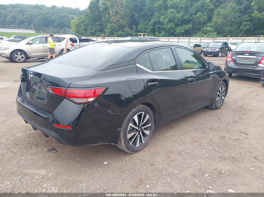 2025 Nissan Sentra VIN 3N1AB8CV8SY374369 IAAI salvage auction — LEFT SIDE, Salvage Title, sold $10,300 on 2026-08-19 (photo 4)