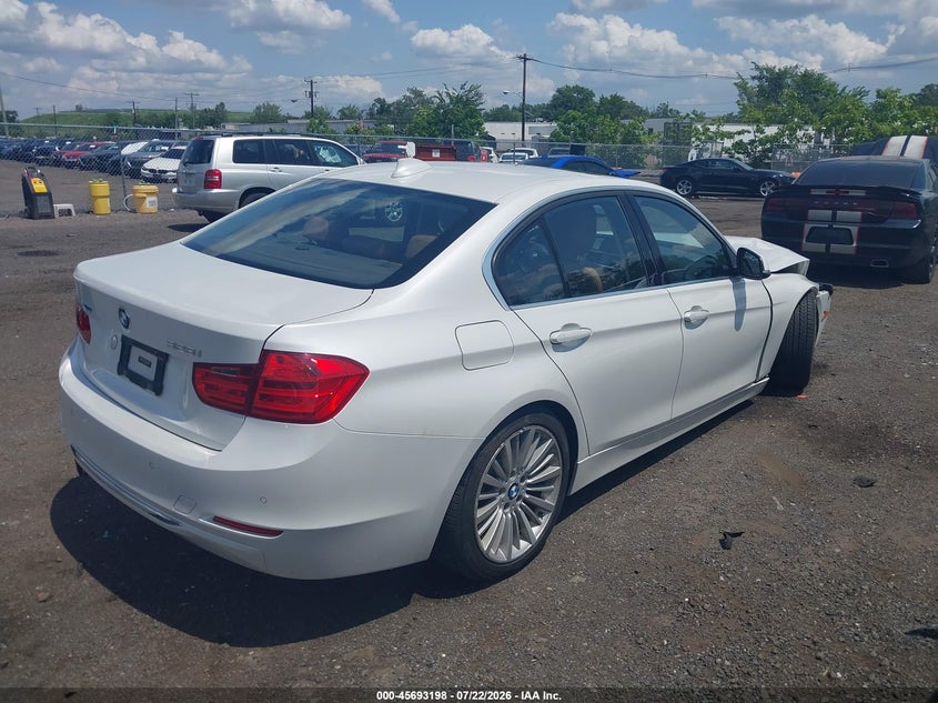 2014 BMW 3er VIN WBA3B5C59EP540681 IAAI salvage auction — FRONT END, Salvage Title, sold $2,325 on 2026-08-10 (photo 4)