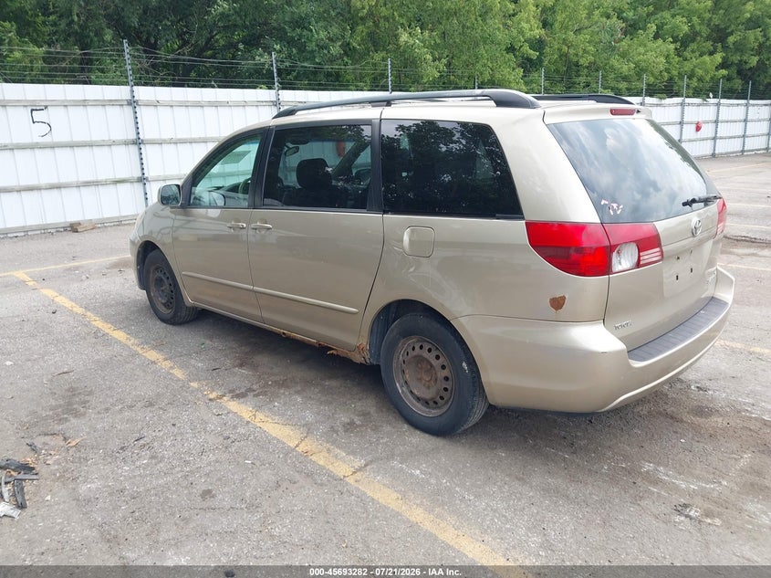2005 Toyota Sienna VIN 5TDZA22C95S385070 IAAI salvage auction — NORMAL WEAR, Clear (Michigan), sold $675 on 2026-08-01 (photo 3)