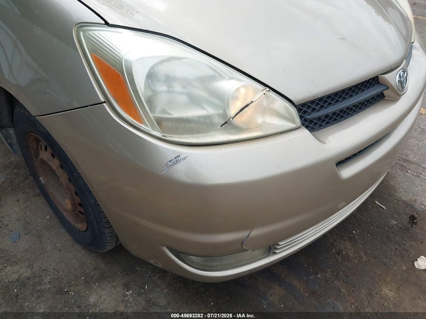 2005 Toyota Sienna VIN 5TDZA22C95S385070 IAAI salvage auction — NORMAL WEAR, Clear (Michigan), sold $675 on 2026-08-01 (photo 6)