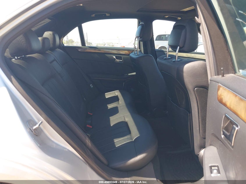 2010 Mercedes-benz E-class VIN WDDHF7CB0AA215838 IAAI salvage auction — NORMAL WEAR, Clear - Dealer Only (California), sold $600 on 2026-08-05 (photo 8)