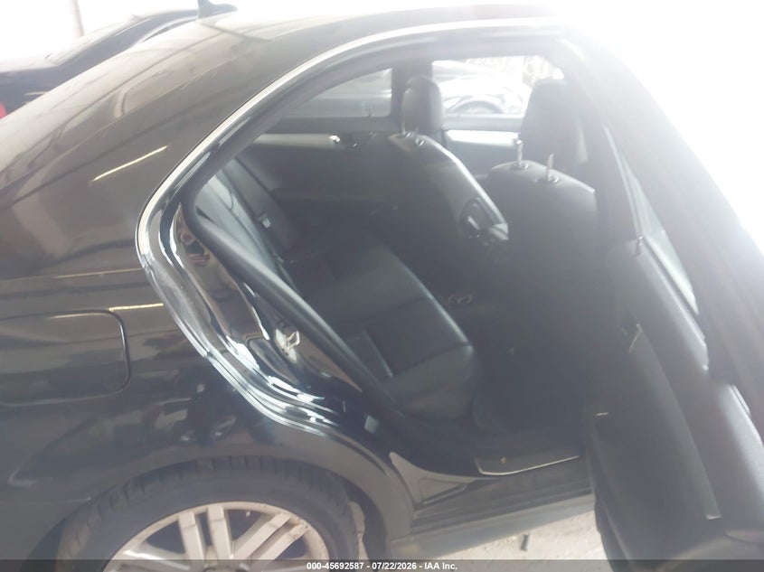 2008 Mercedes-benz C class VIN WDDGF81X58F149364 IAAI salvage auction — NORMAL WEAR, Clear (Minnesota), sold $325 on 2026-08-19 (photo 8)