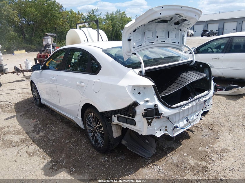 2024 Kia Forte VIN 3KPF54AD4RE838444 IAAI salvage auction — REAR END, Salvage (Indiana), sold $8,350 on 2026-08-19 (photo 3)