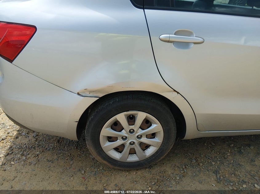 2012 Kia Rio VIN KNADM4A32C6058325 IAAI salvage auction — NORMAL WEAR, Clear (Virginia), sold $25 on 2026-07-27 (photo 6)