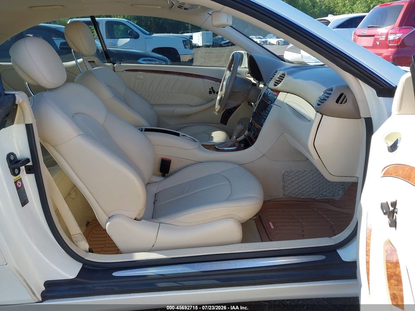 2007 Mercedes-benz Clk-class VIN WDBTJ56H57F208532 IAAI salvage auction — FRONT END, Salvage (Idaho), sold $450 on 2026-08-12 (photo 5)