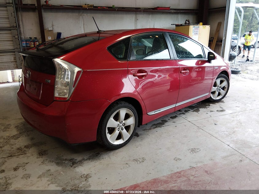 2010 Toyota Prius v VIN JTDKN3DU7A0142517 IAAI salvage auction — NORMAL WEAR, Clear (Virginia), sold $1,050 on 2026-07-28 (photo 4)
