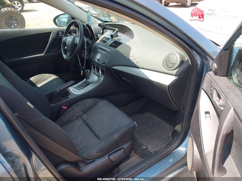 2010 Mazda 3 VIN JM1BL1SG3A1198102 IAAI salvage auction — NORMAL WEAR, Clear (New York), sold $625 on 2026-07-30 (photo 5)