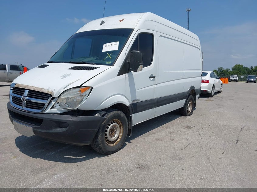 2007 Dodge Sprinter VIN WD0PE745075195794 IAAI salvage auction — LEFT FRONT, Salvage (Missouri), sold $800 on 2026-08-20 (photo 2)