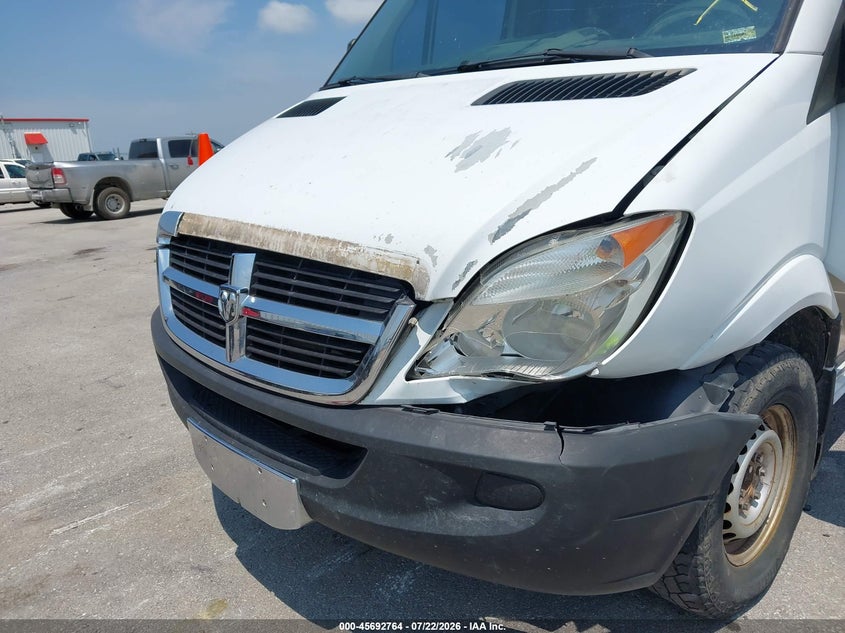 2007 Dodge Sprinter VIN WD0PE745075195794 IAAI salvage auction — LEFT FRONT, Salvage (Missouri), sold $800 on 2026-08-20 (photo 6)
