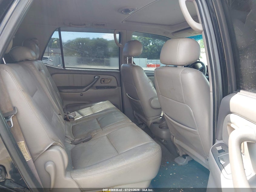 2001 Toyota Sequoia VIN 5TDZT38A11S033181 IAAI salvage auction — NORMAL WEAR, Clear (Georgia), sold $25 on 2026-07-29 (photo 8)