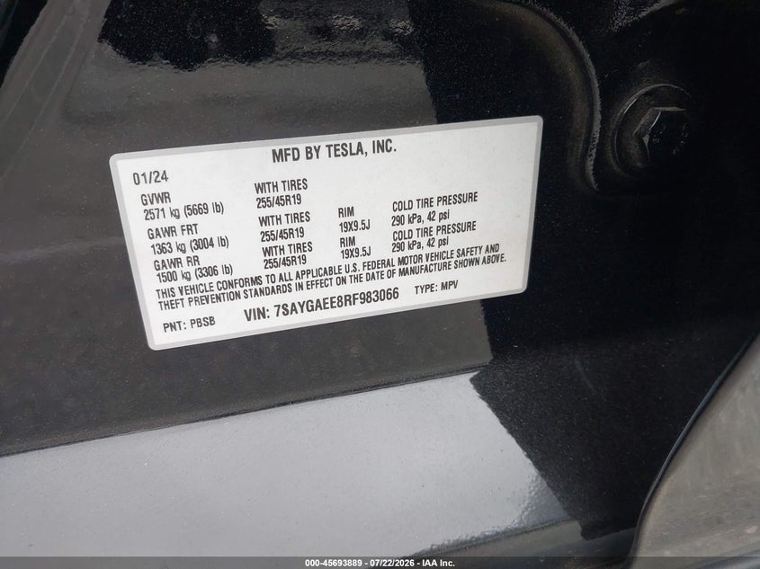 2024 Tesla Model y VIN 7SAYGAEE8RF983066 IAAI salvage auction — SIDE, Salvage Title, sold $16,100 on 2026-08-02 (photo 9)