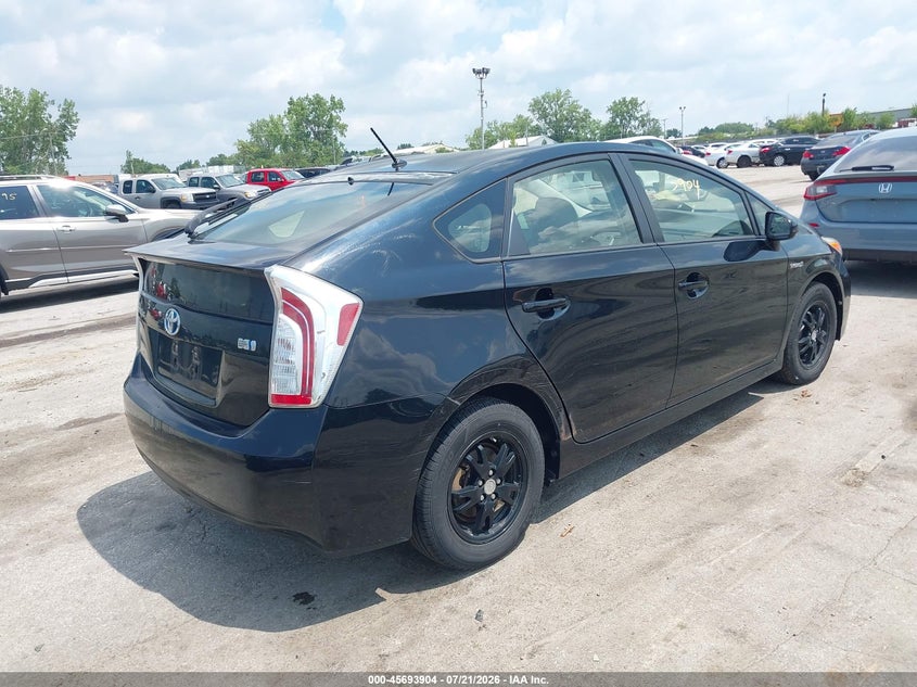 2014 Toyota Prius VIN JTDKN3DU5E1798280 IAAI salvage auction — NORMAL WEAR, Clear (Illinois), sold $1,150 on 2026-07-29 (photo 4)