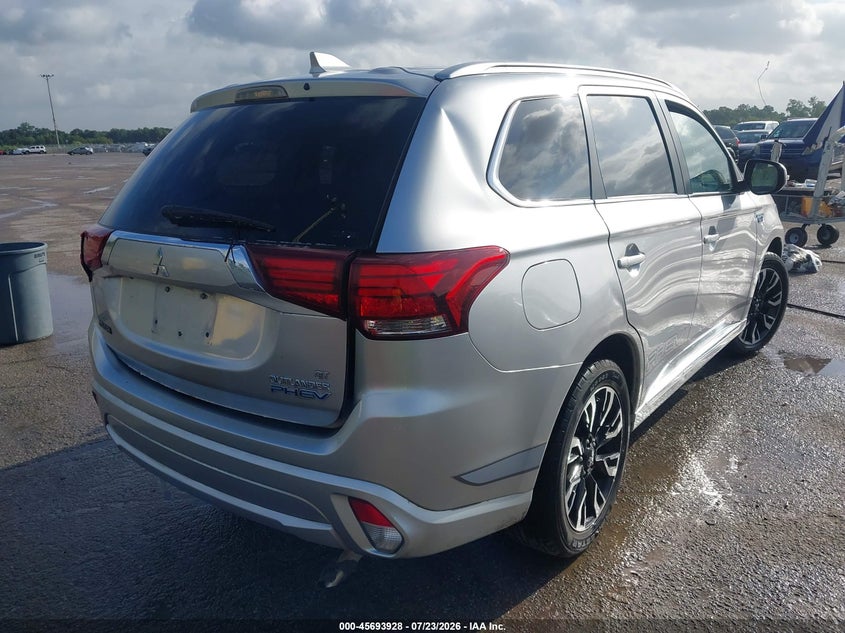 2018 Mitsubishi Outlander VIN JA4J24A53JZ031735 IAAI salvage auction — LEFT SIDE, Salvage Title, sold $1,425 on 2026-09-09 (photo 4)