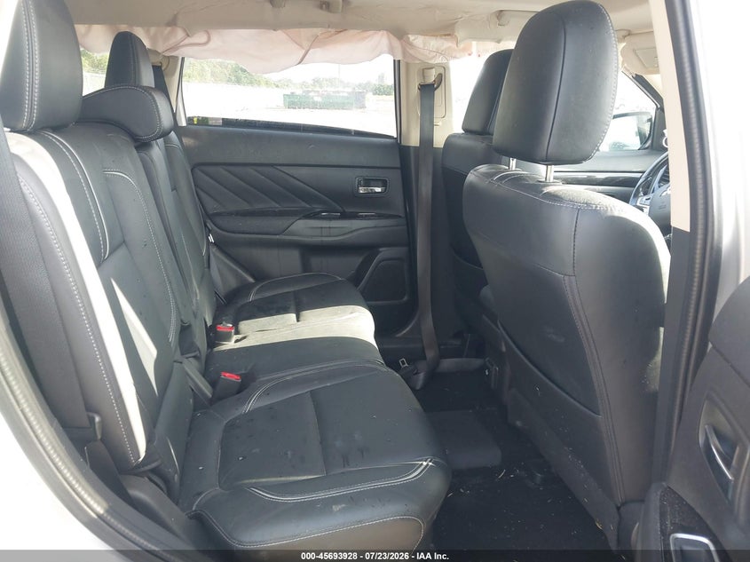 2018 Mitsubishi Outlander VIN JA4J24A53JZ031735 IAAI salvage auction — LEFT SIDE, Salvage Title, sold $1,425 on 2026-09-09 (photo 8)