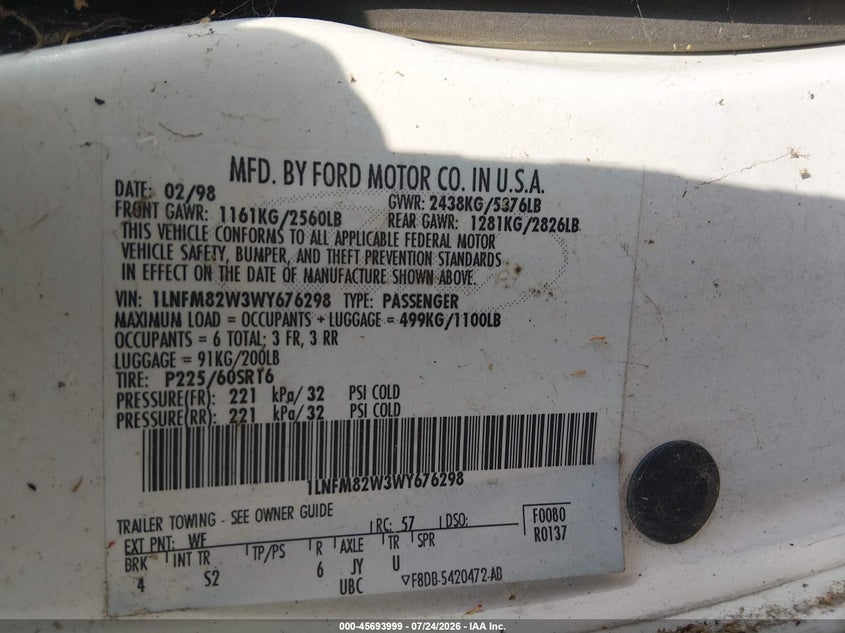 1998 Lincoln TOWN CAR VIN 1LNFM82W3WY676298 IAAI salvage auction — NORMAL WEAR, Clear (Idaho), sold $150 on 2026-07-31 (photo 9)