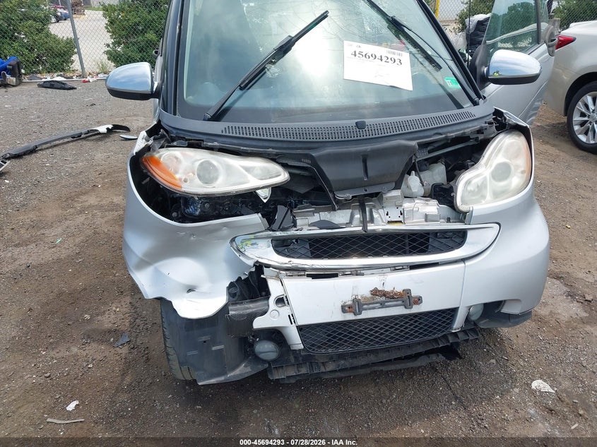 2011 Smart Fortwo VIN WMEEJ3BA4BK439964 IAAI salvage auction — FRONT END, Clear (Virginia), sold $700 on 2026-08-31 (photo 6)