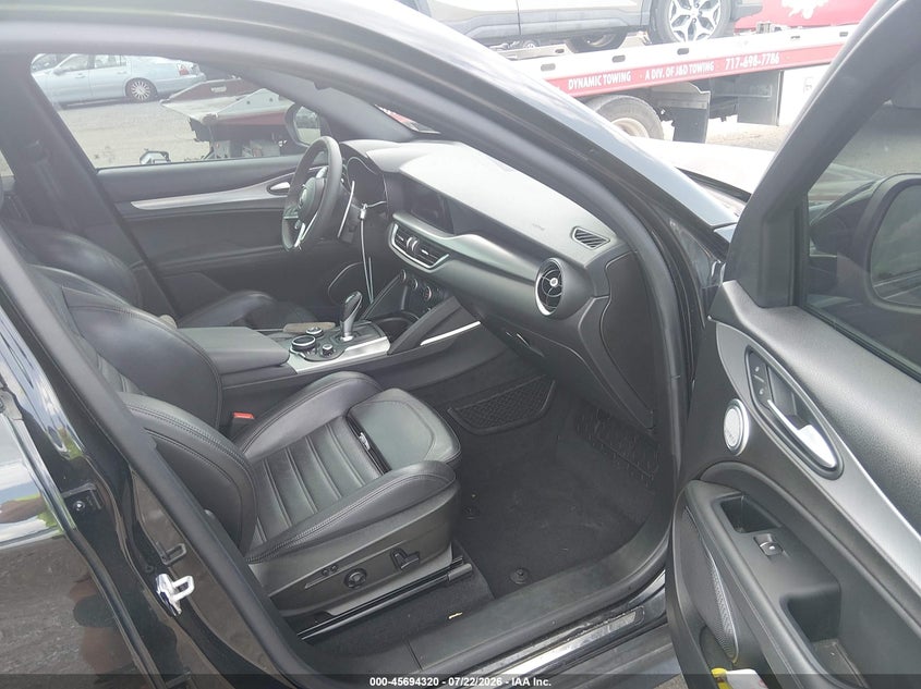 2018 Alfa romeo Stelvio VIN ZASFAKNN8J7B95398 IAAI salvage auction — FRONT END, Wait Title, sold $6,000 on 2026-08-15 (photo 5)